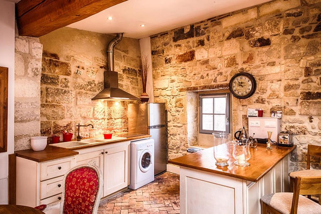 Avignon Intra Muros Historic Home Of Fogasses ภายนอก รูปภาพ